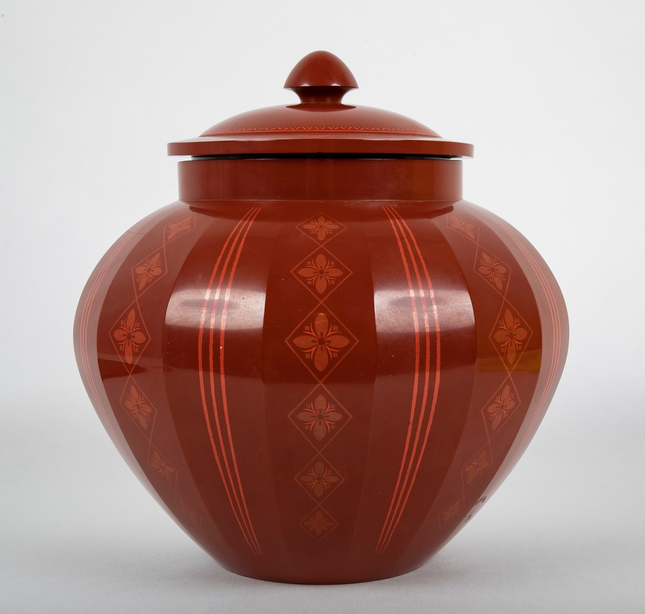 Large Japanese Red Lacquer Faceted Ginger Jar with Floral Design
