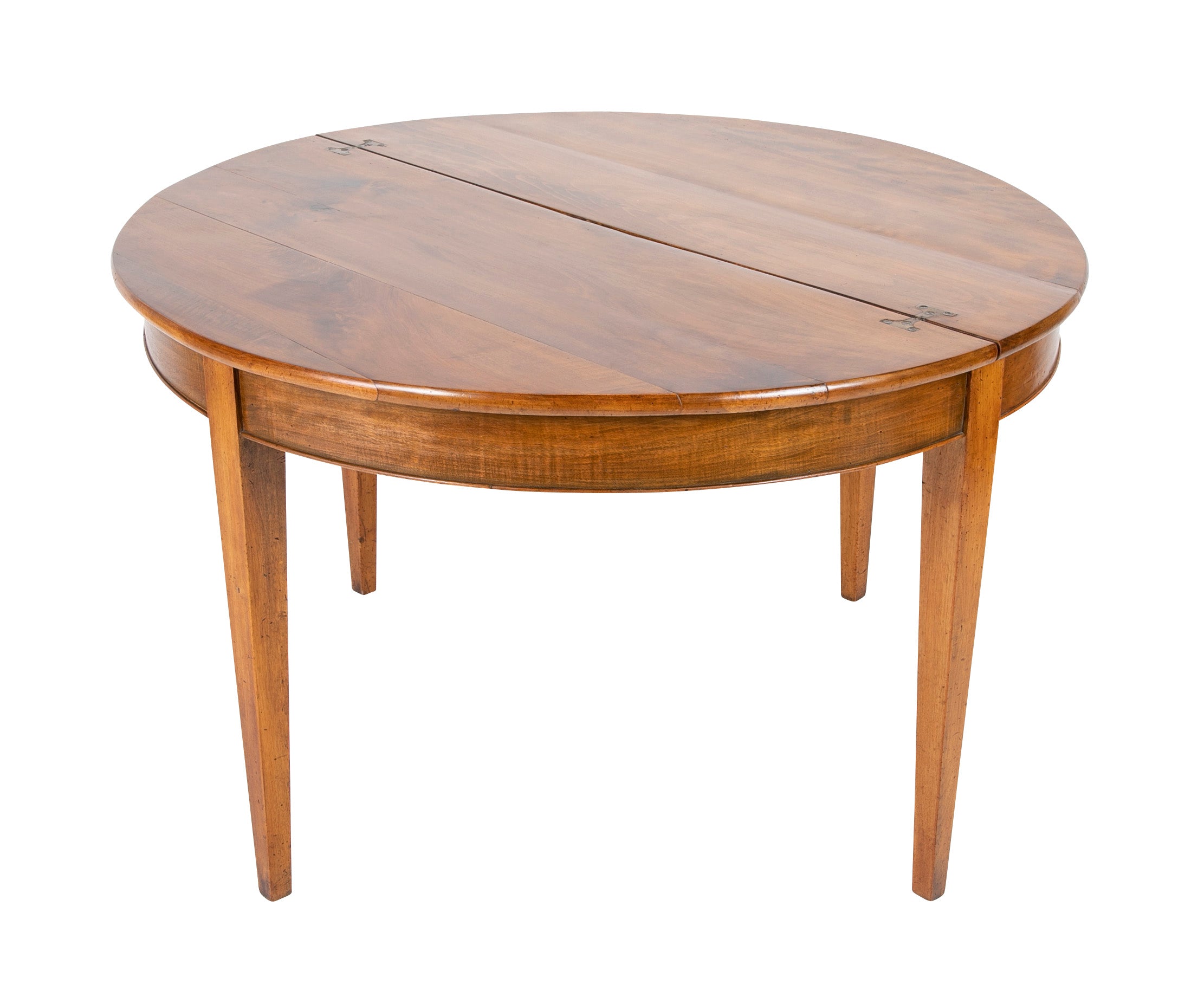 Early 19th Century Walnut Dining Table