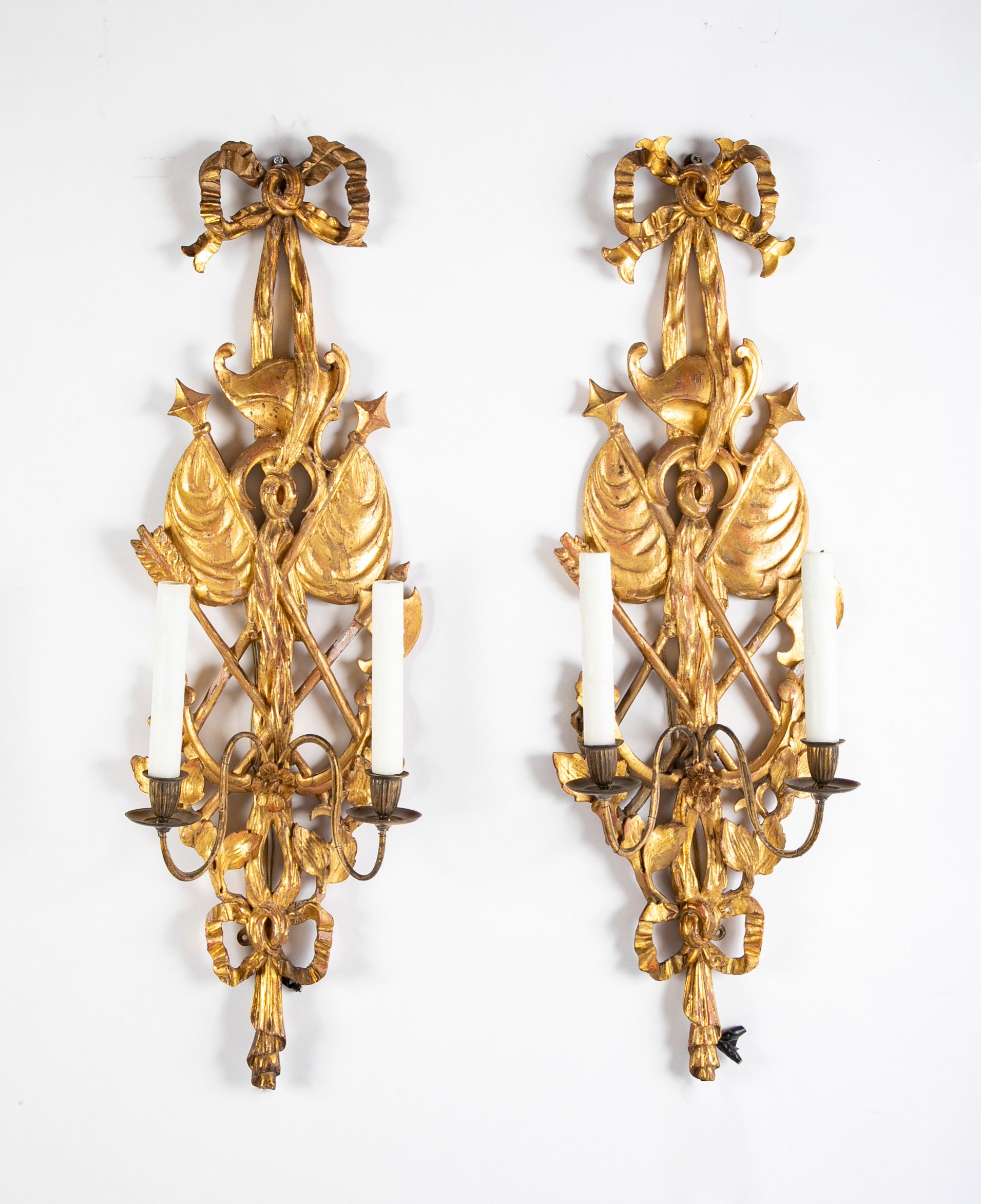 Pair of Italian Giltwood Wall Sconces in Neoclassical Trophy Form