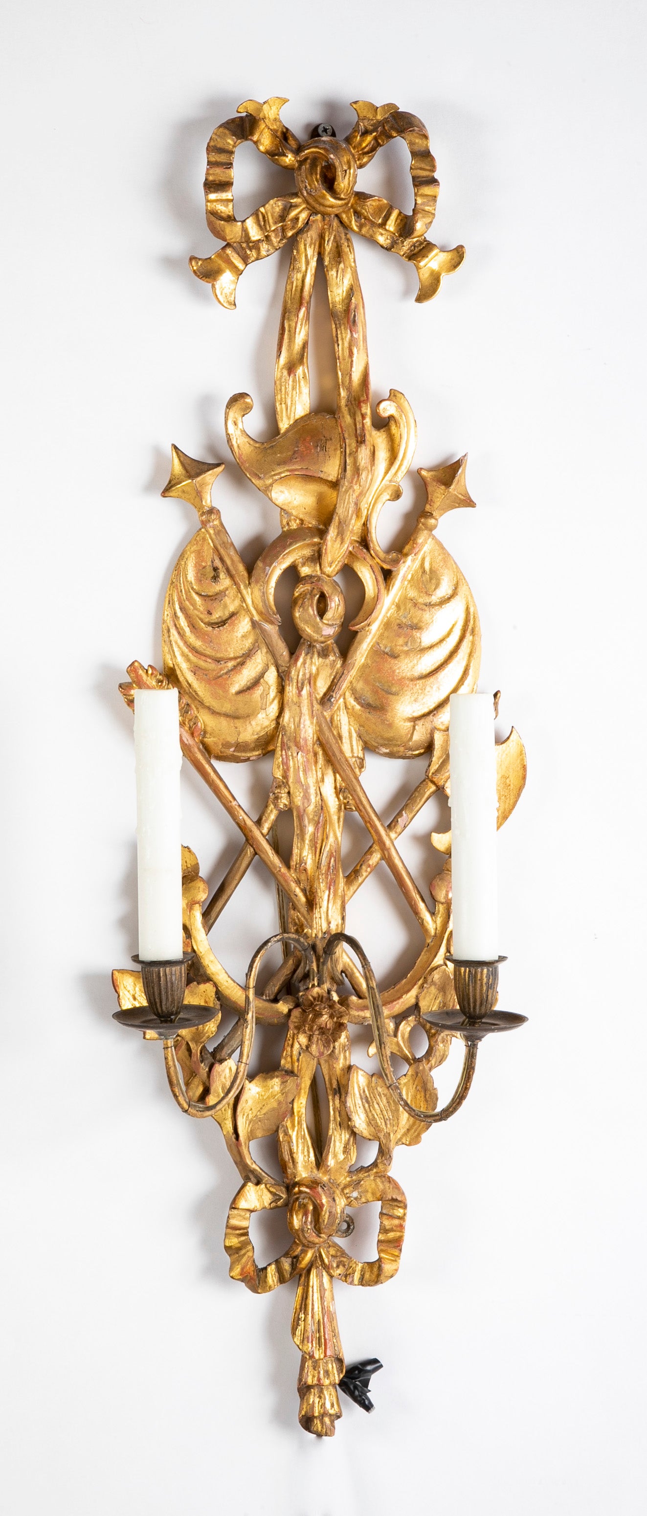 Pair of Italian Giltwood Wall Sconces in Neoclassical Trophy Form