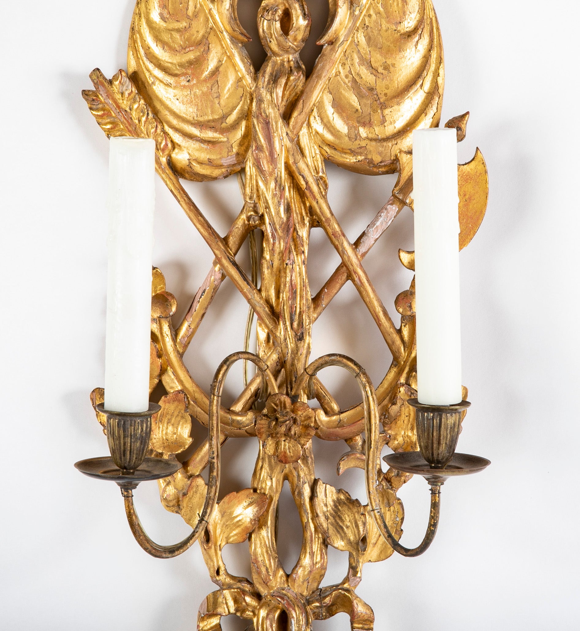 Pair of Italian Giltwood Wall Sconces in Neoclassical Trophy Form
