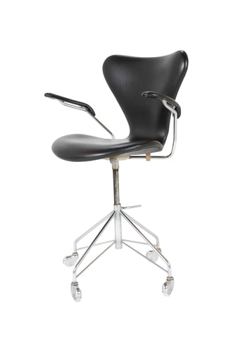 Model 3117 Desk Chair by Arne Jacobsen for Fritz Hansen Sevener