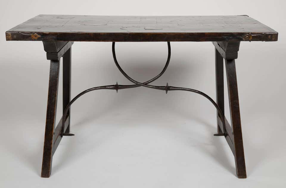 Spanish Baroque Rosewood and Tortoiseshell Inlaid Side Table