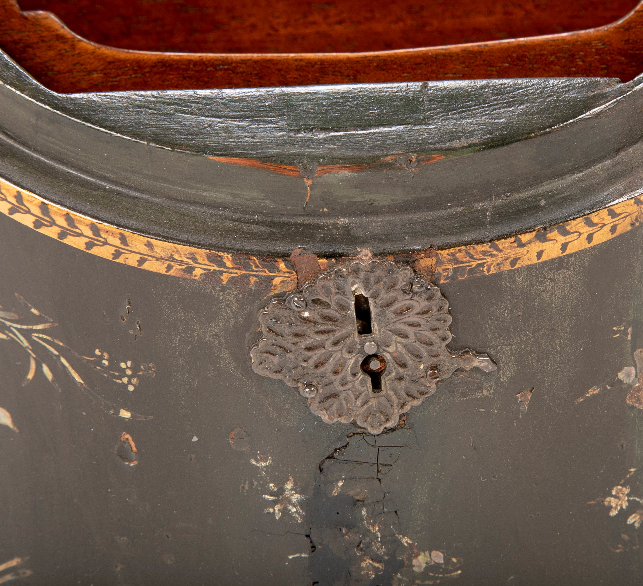 Rare Pair of Japanese Nagasaki Export Lacquered Wood Knife Boxes