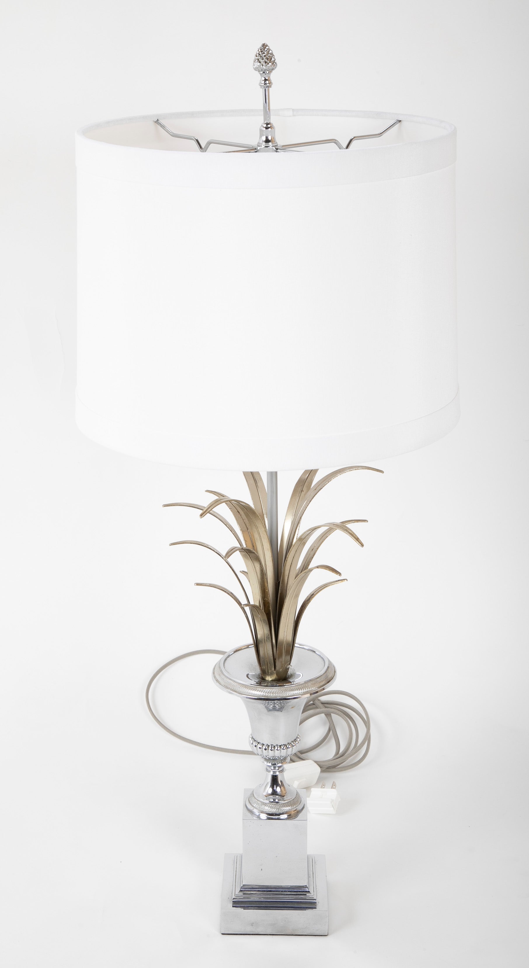 Foliate Cast Metal Lamp in the Style of Charles et Fils
