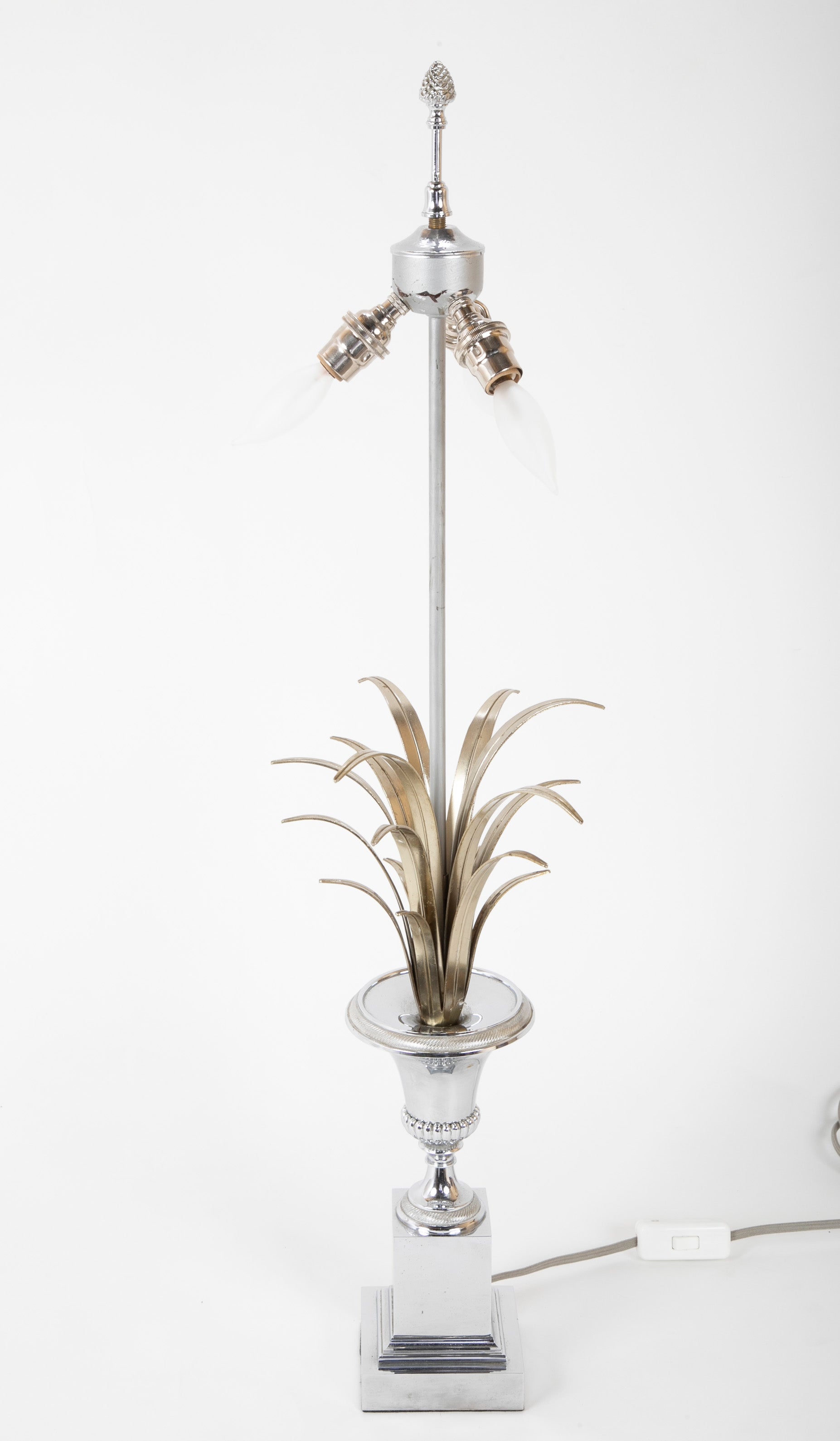 Foliate Cast Metal Lamp in the Style of Charles et Fils