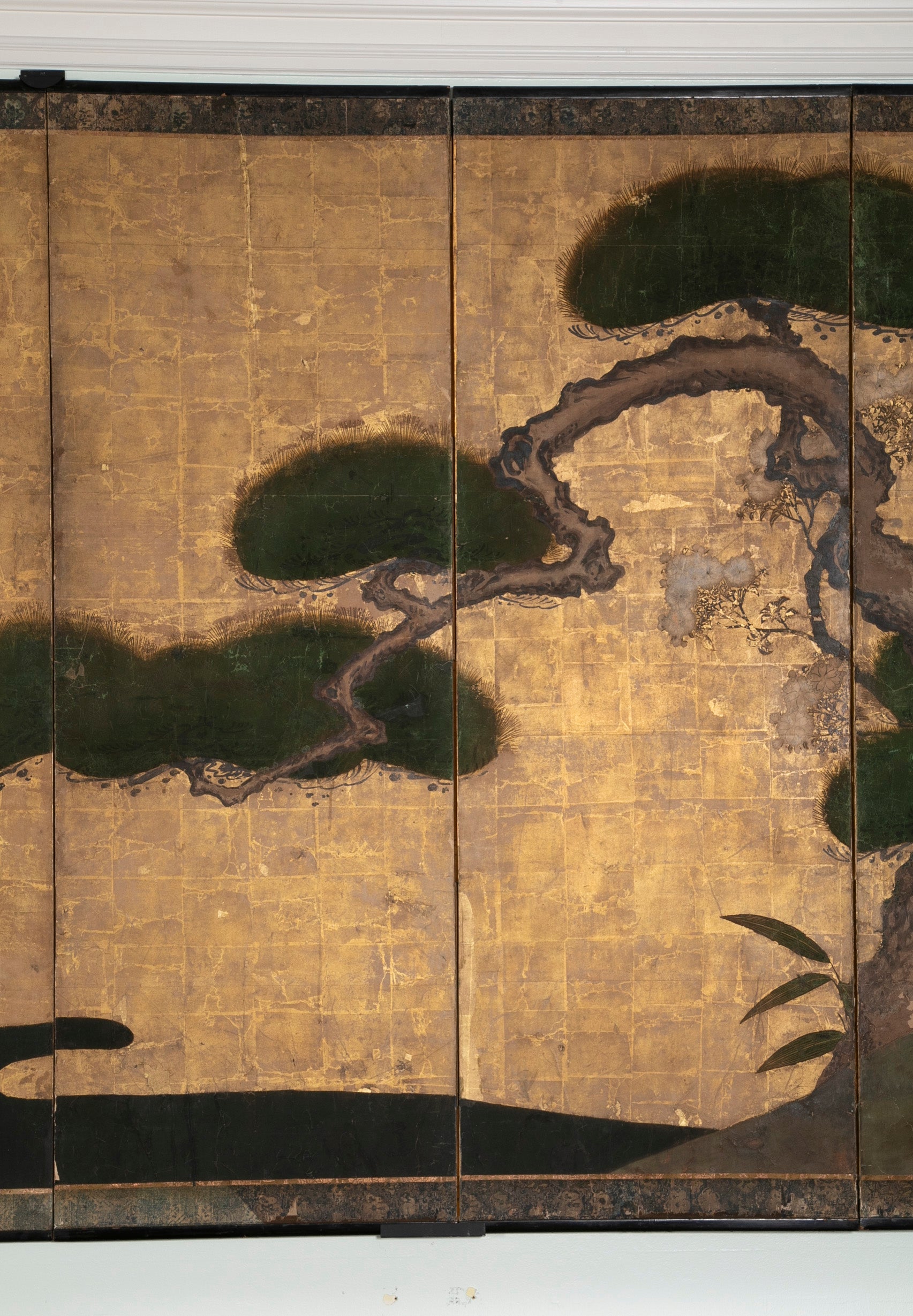 Pair Of Kano School Six Panel Screens "Three Friends Of Winter"