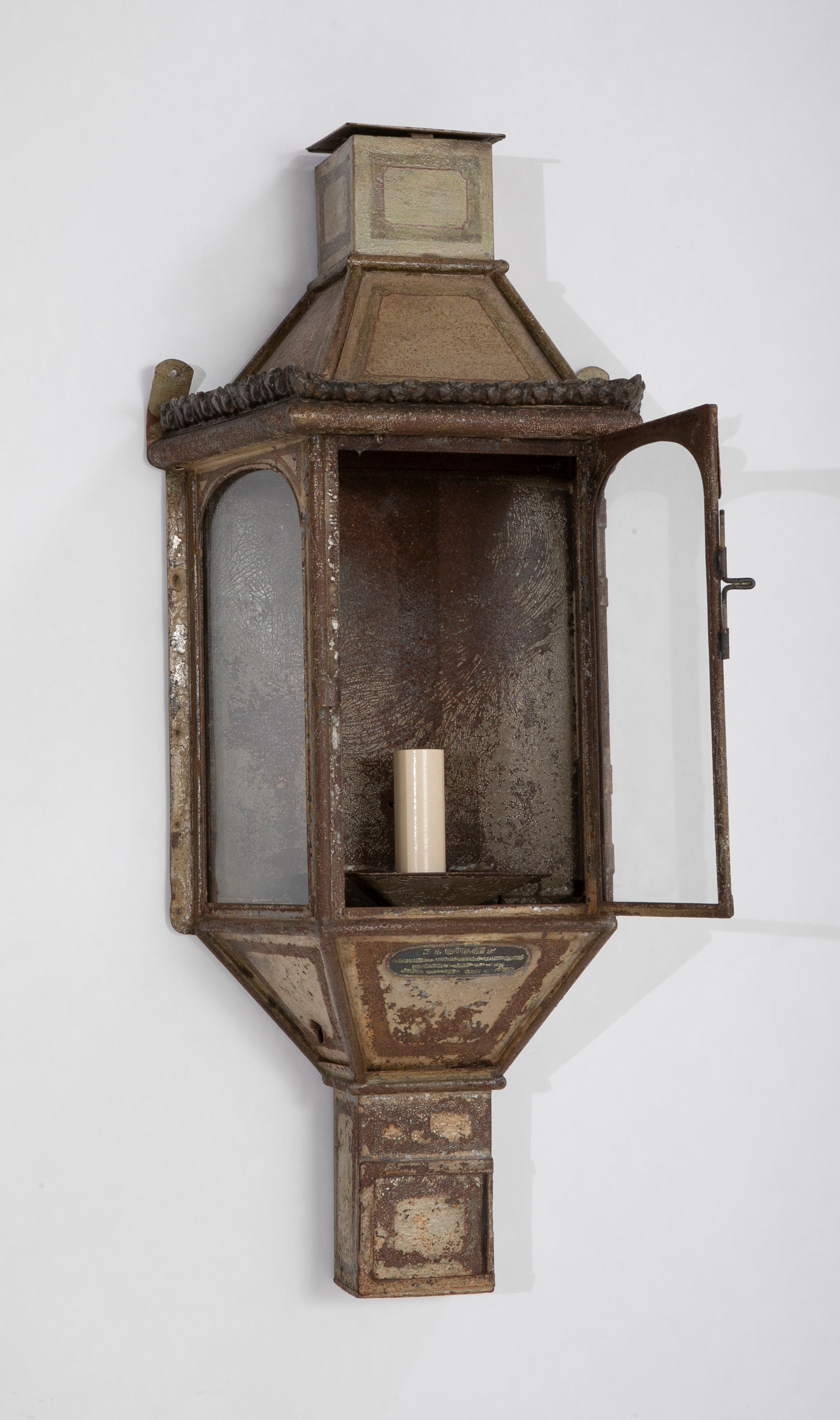 English 19th Gas Light Now Electrified