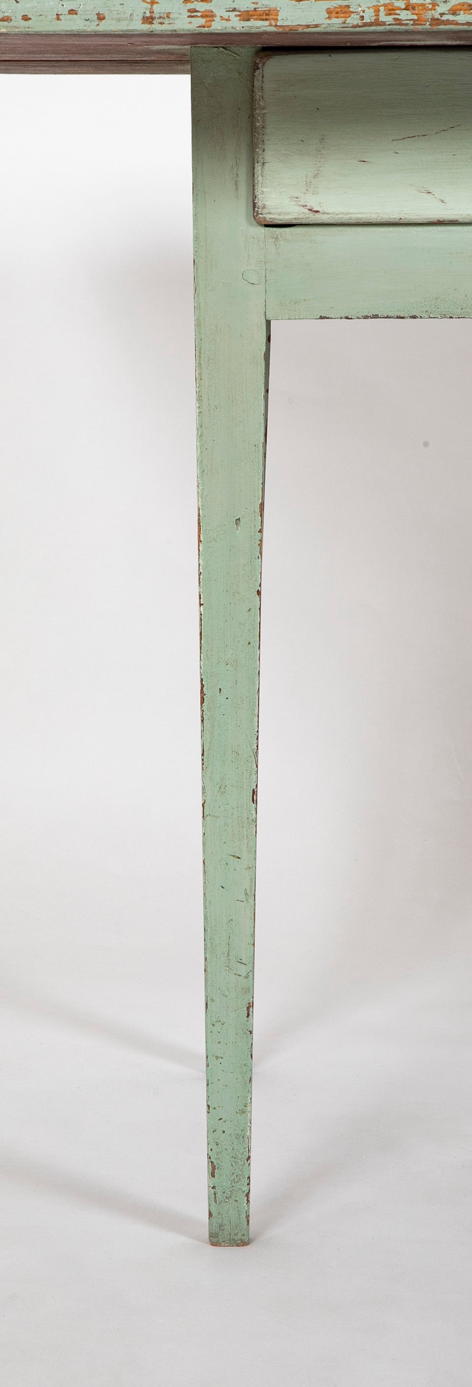 Early 19th Century American Pine Tavern Table