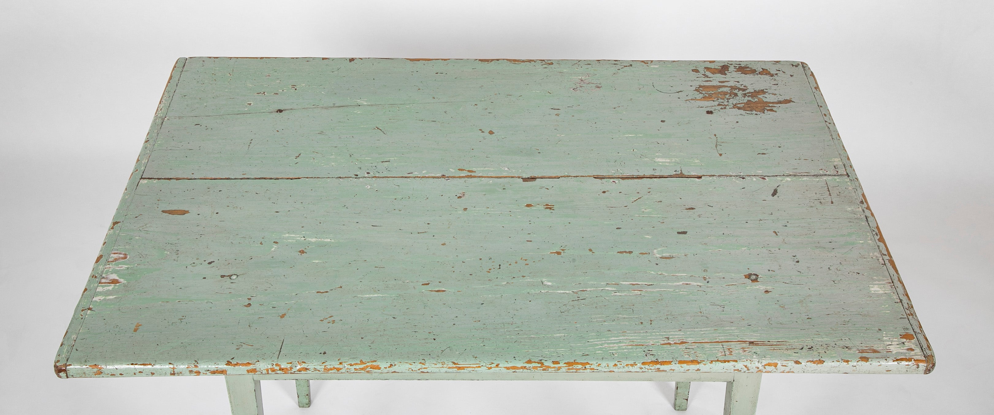Early 19th Century American Pine Tavern Table