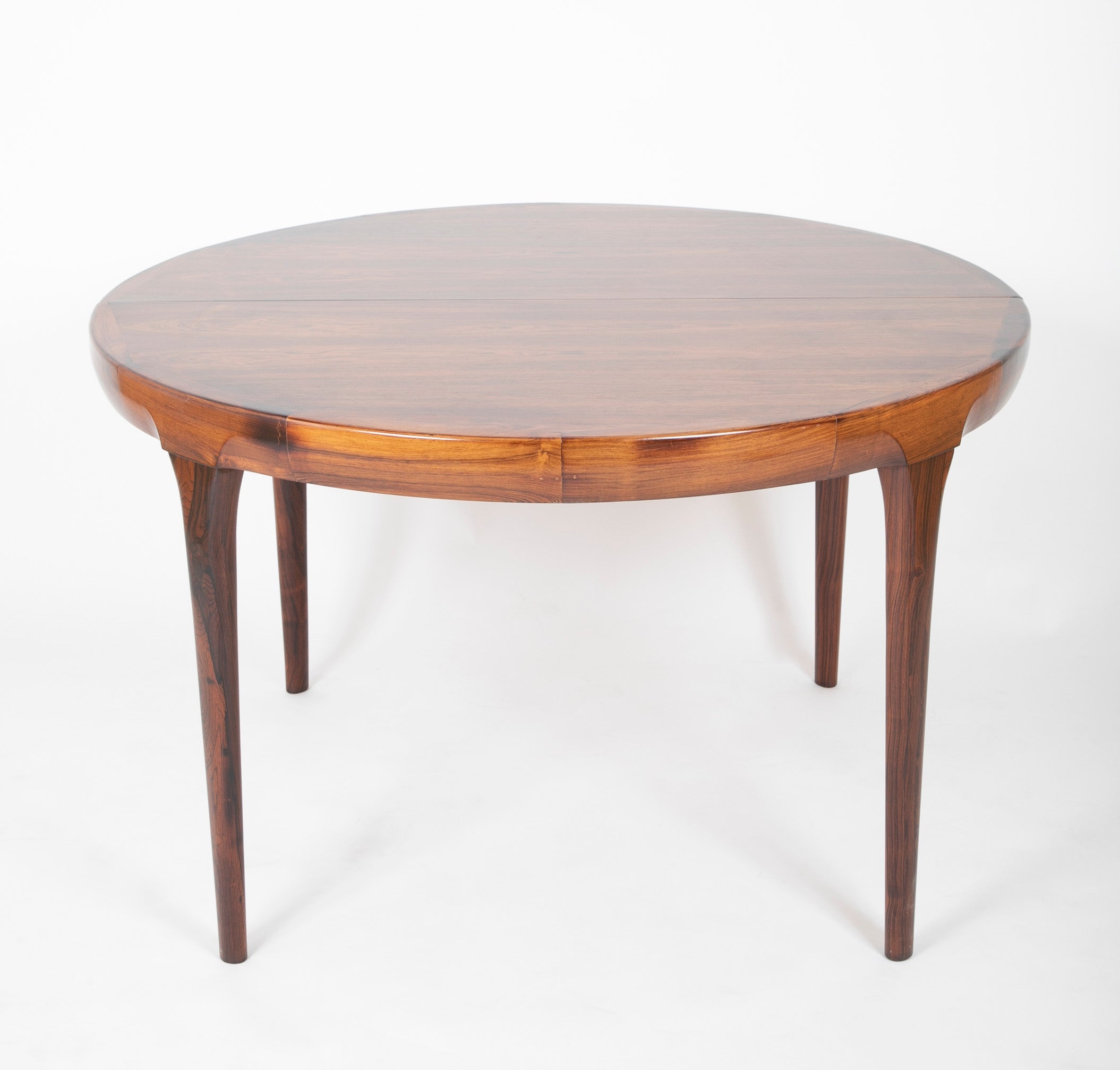 Two Leaf Round Oval Rosewood Dining Table IB Kofod Larsen Design