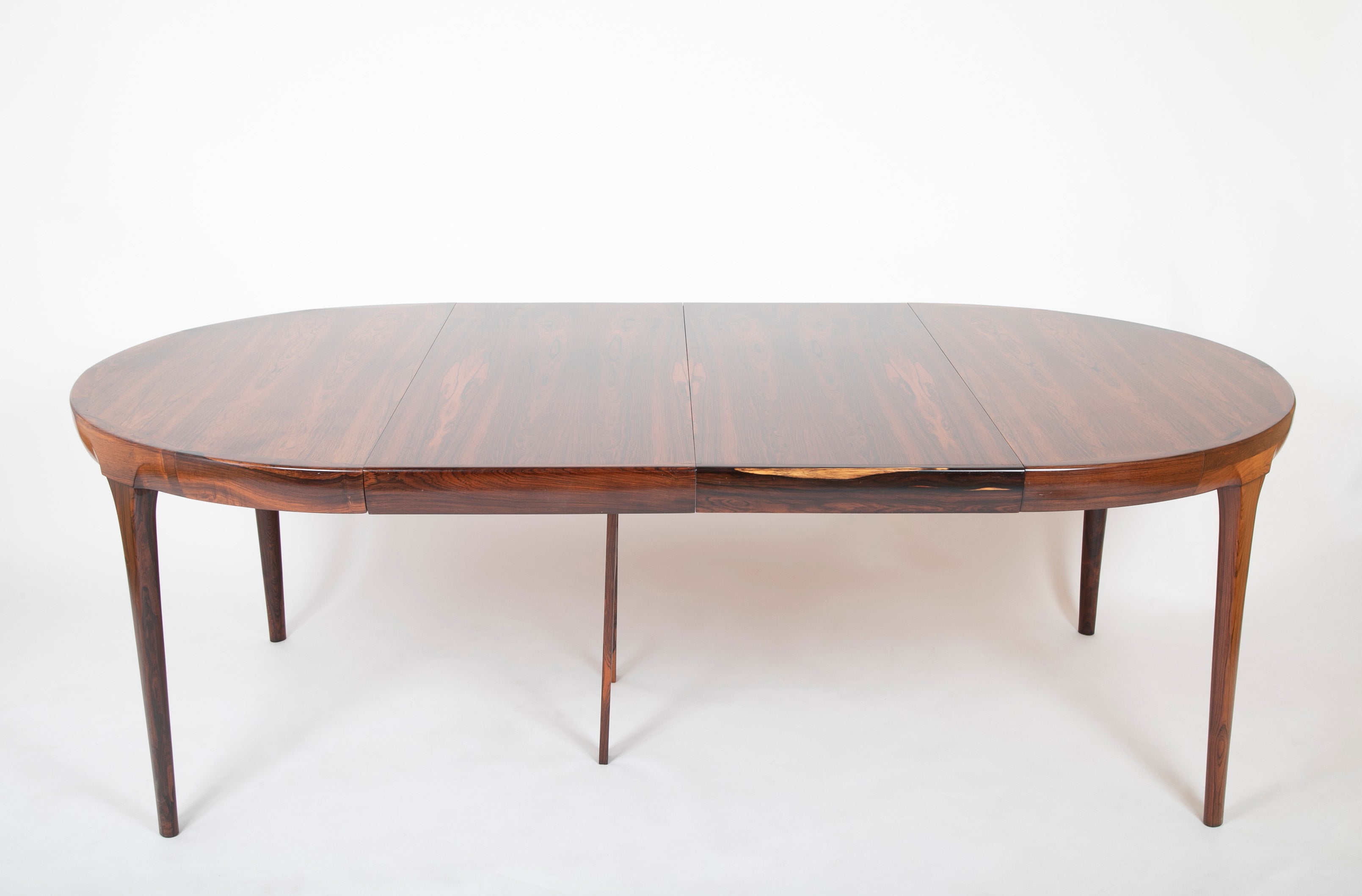 Two Leaf Round Oval Rosewood Dining Table IB Kofod Larsen Design