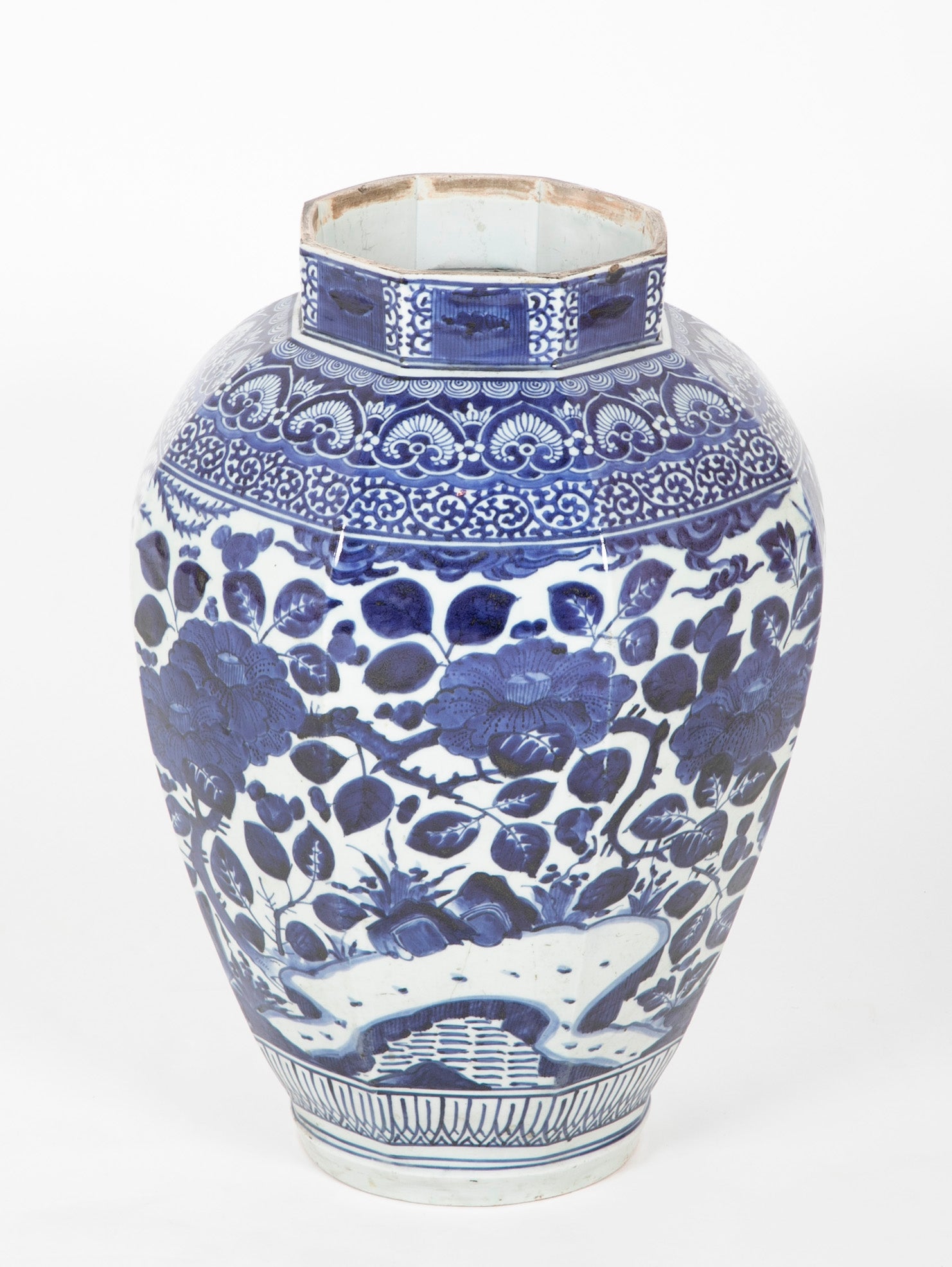 Large Late 17th/Early 18th Octagonal Blue & White Imari Jar