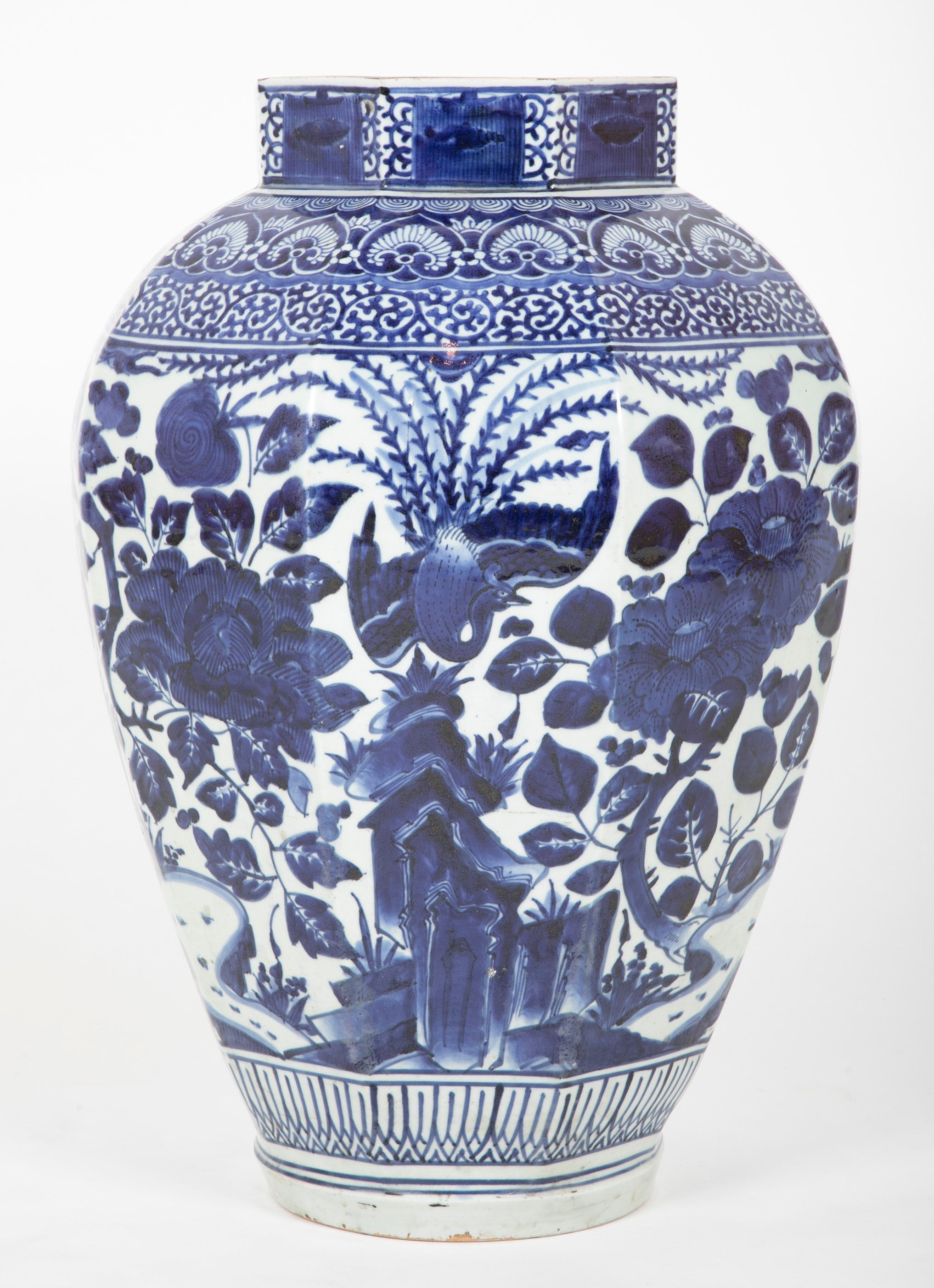 Large Late 17th/Early 18th Octagonal Blue & White Imari Jar