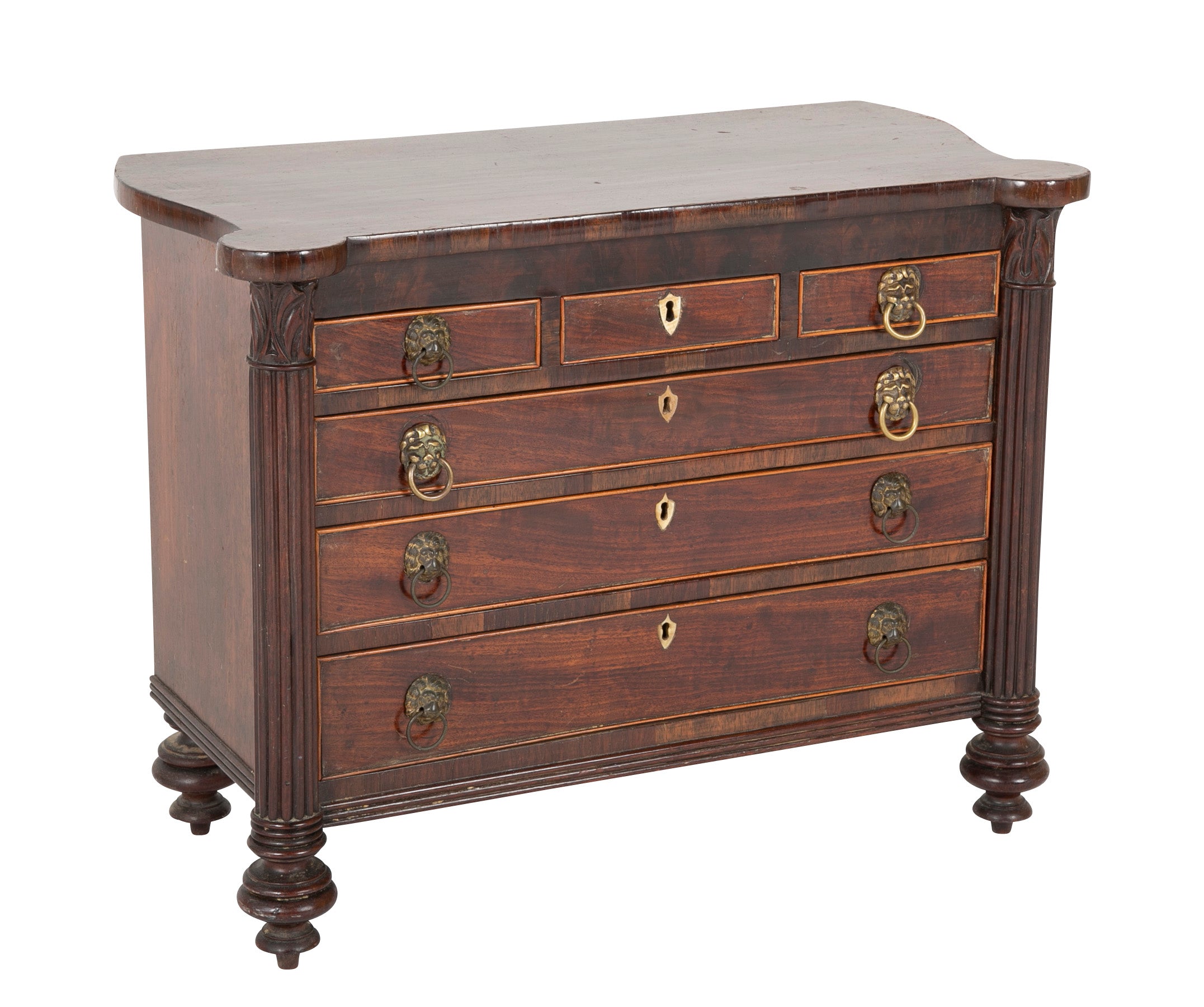 Serpentine Top Commode Model