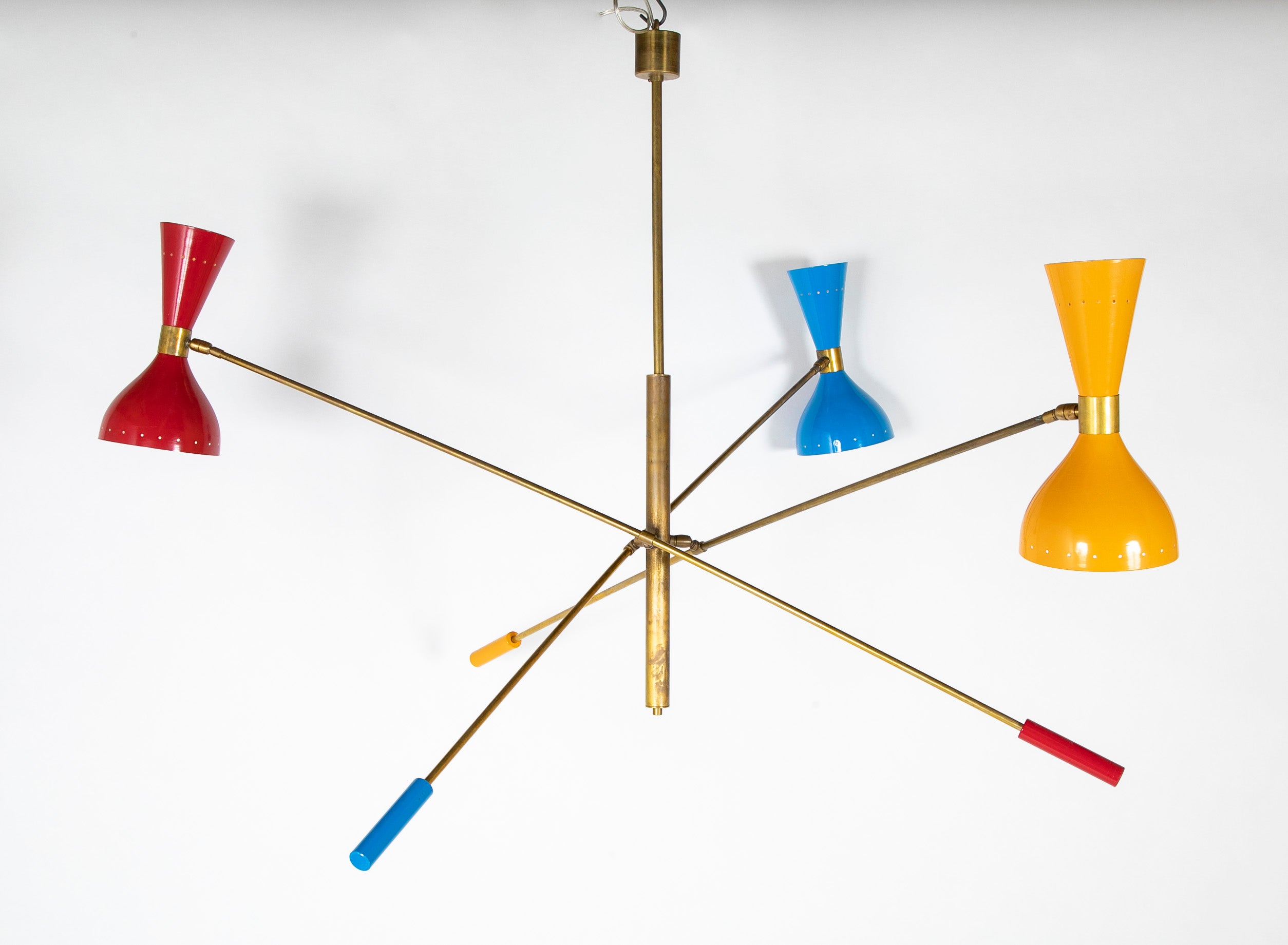 A Mid-Century Chandelier in the Manner of Stilnovo