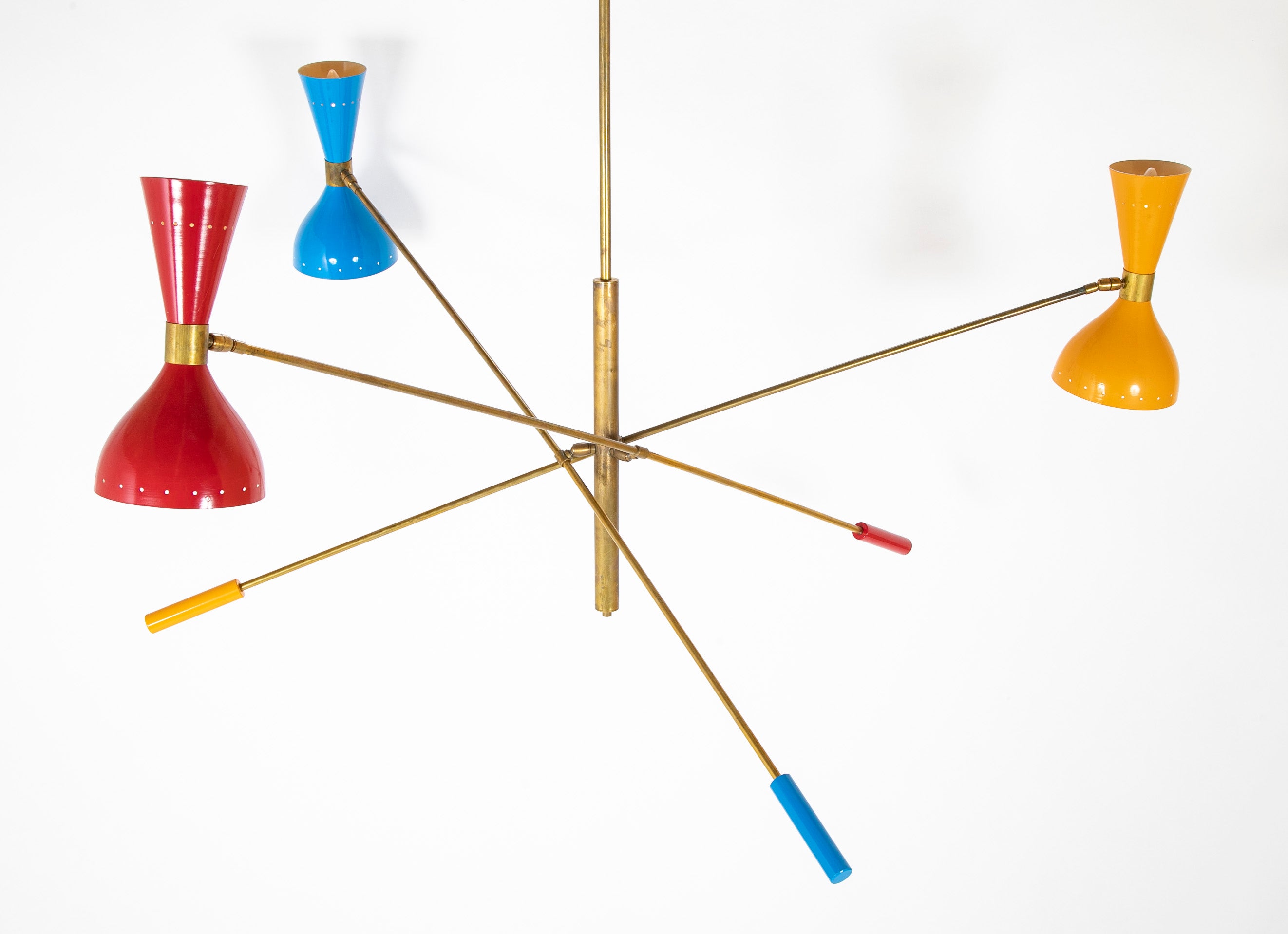 A Mid-Century Chandelier in the Manner of Stilnovo