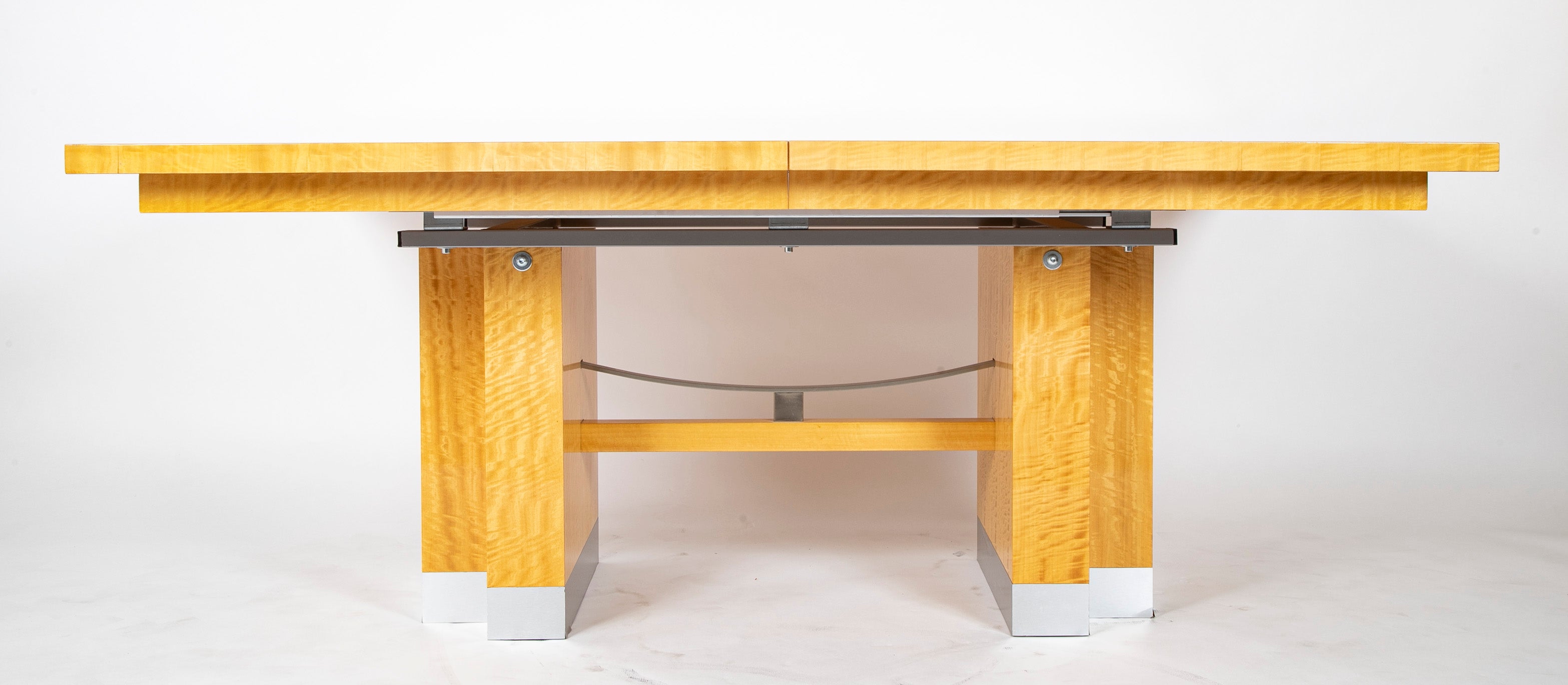 Burr Satinwood Giorgio Collection Dining Table