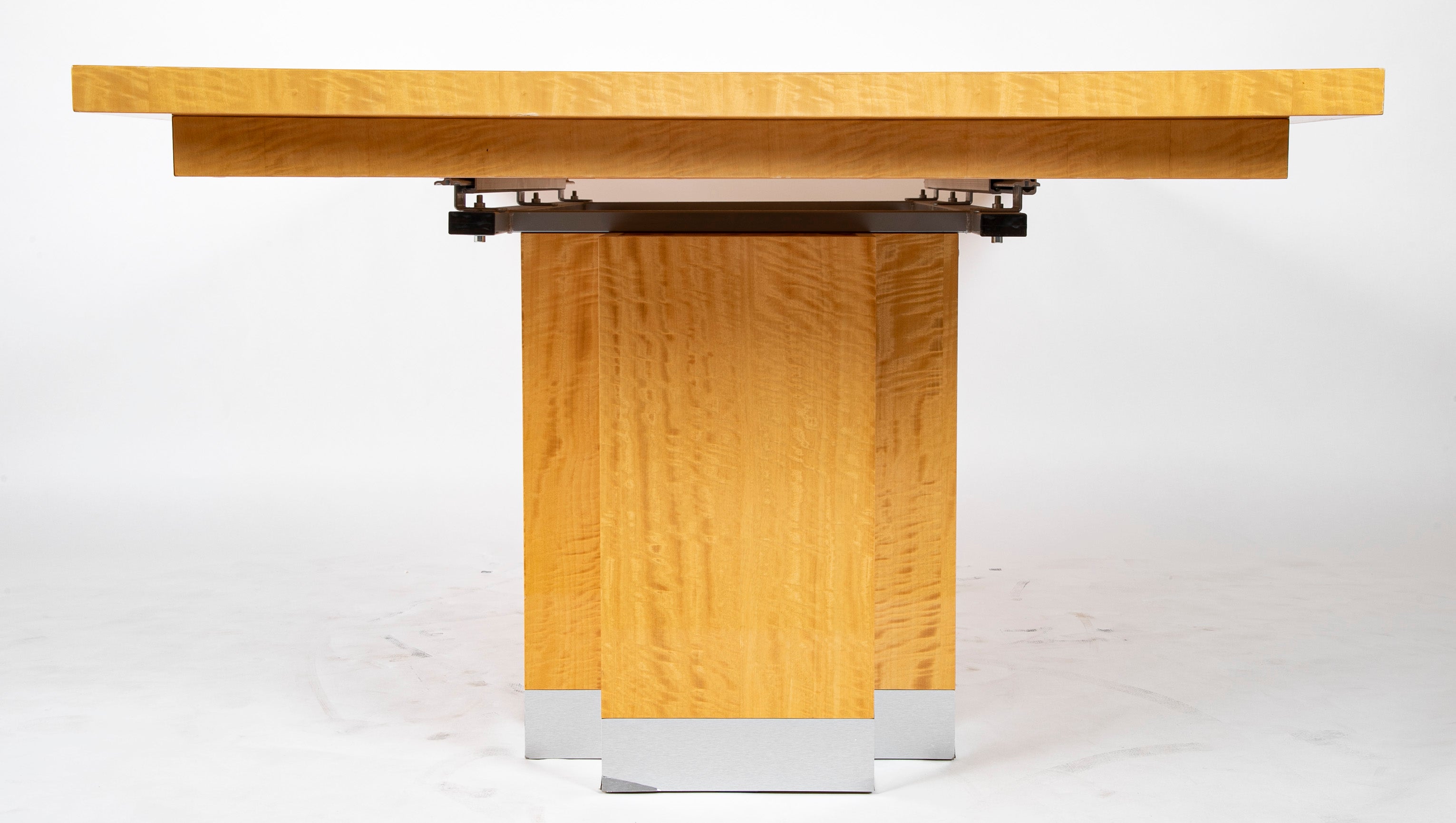 Burr Satinwood Giorgio Collection Dining Table