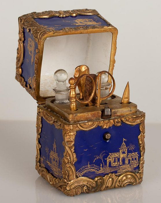Ladies Chinoiserie Enameled Necessaire (or Etui) Box