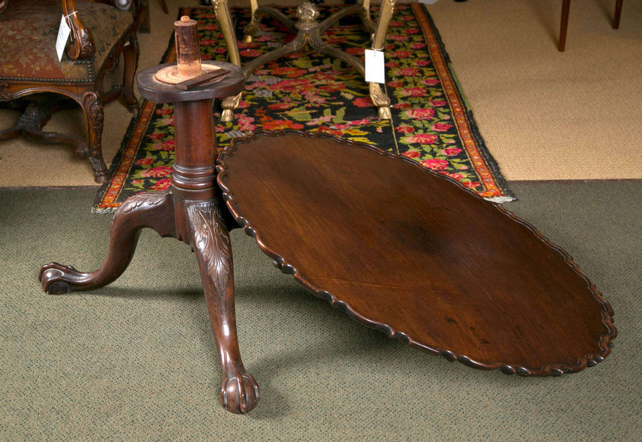 Chippendale Pie Crust Tilt Top Table