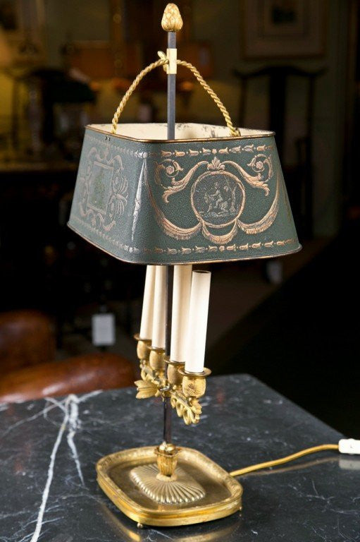 Baltic Tole Peinte Bouillotte Lamp