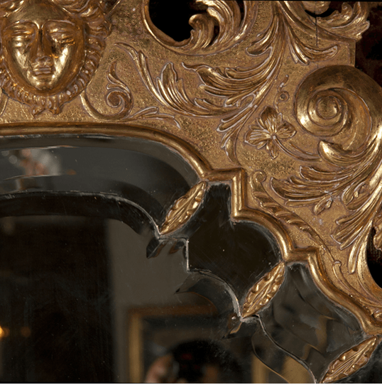 Neoclassically Inspired Mirror