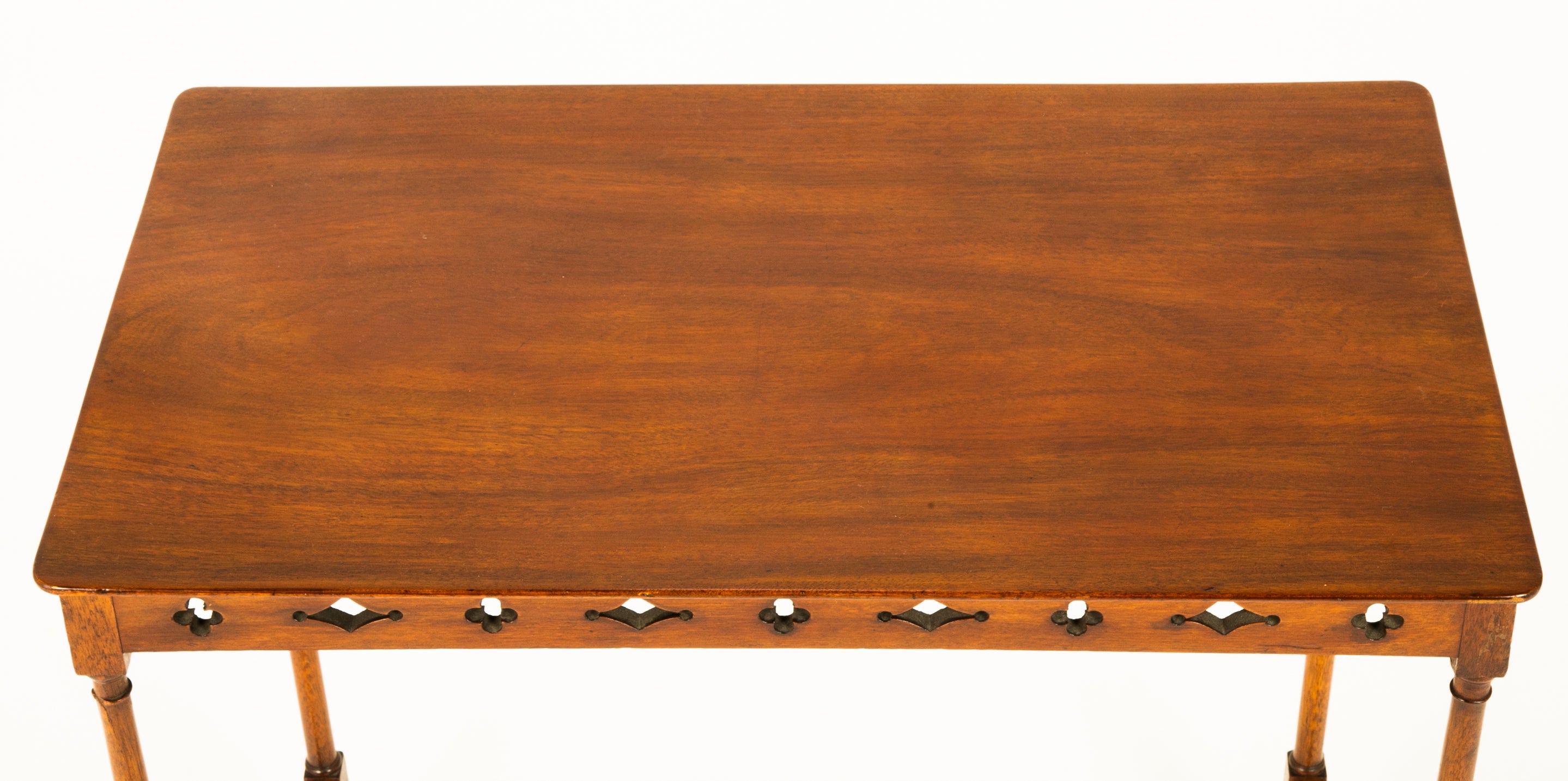 Georgian Table With Pierced Apron