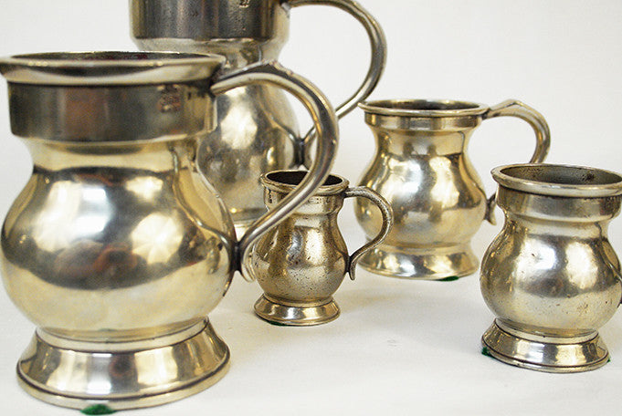 White Metal Tavern Measure Set