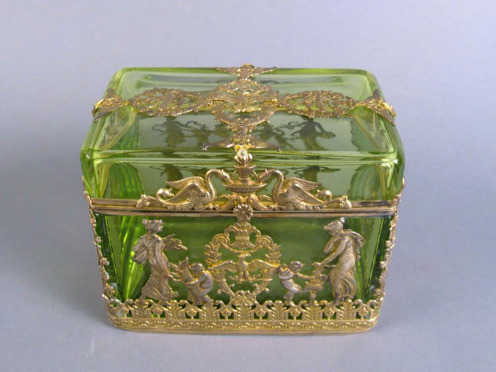Continental Crystal Dresser Box