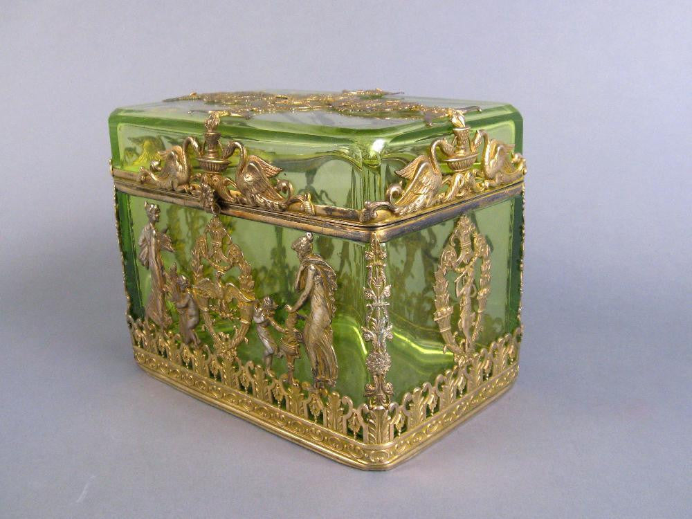 Continental Crystal Dresser Box