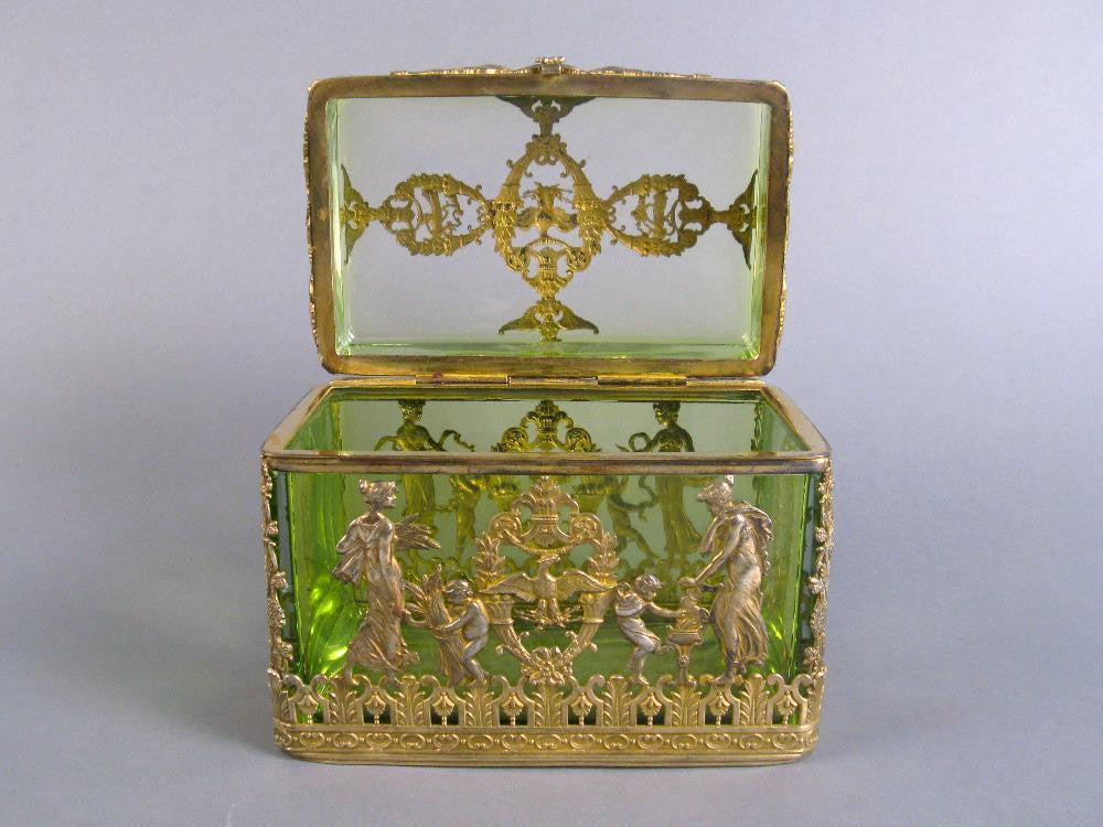 Continental Crystal Dresser Box
