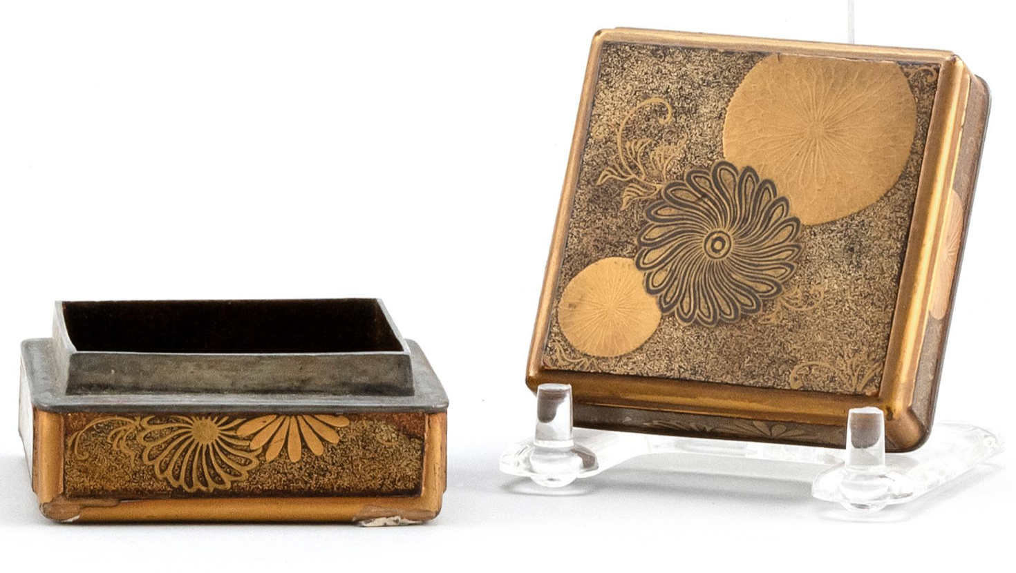 18th Century Japanese Gold Lacquer Incense Box