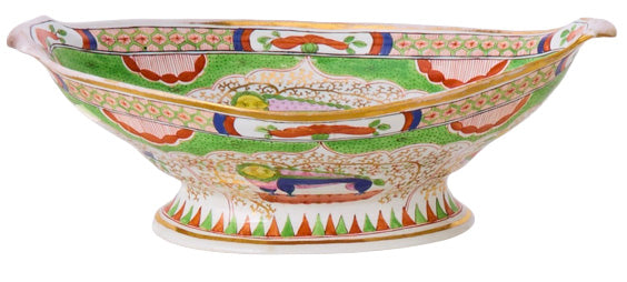 A Large Worcester Serving Dishe in The Dragons in Compartments pattern