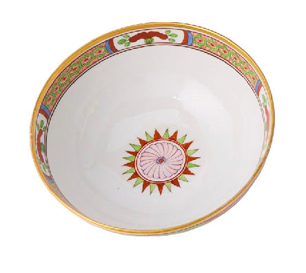 A Worcester Porcelain Bowl in the Dragons and Compartments Pattern