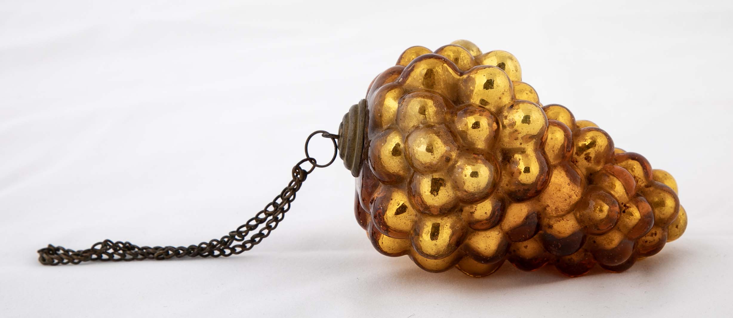 German Amber "Kugel" Grape Cluster