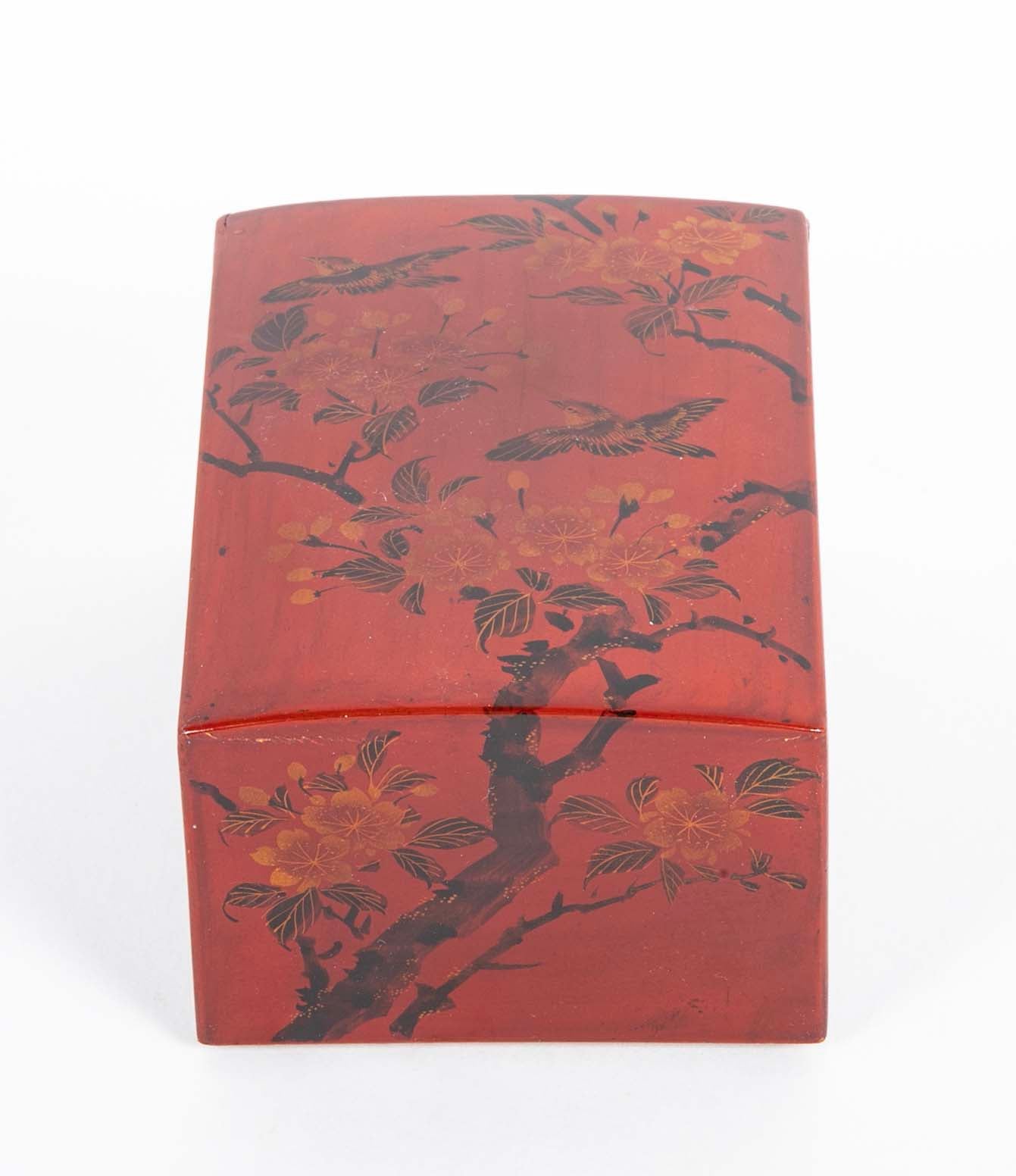 Covered Red Lacquer Box with Bird Flying Among Blossoming Flowers