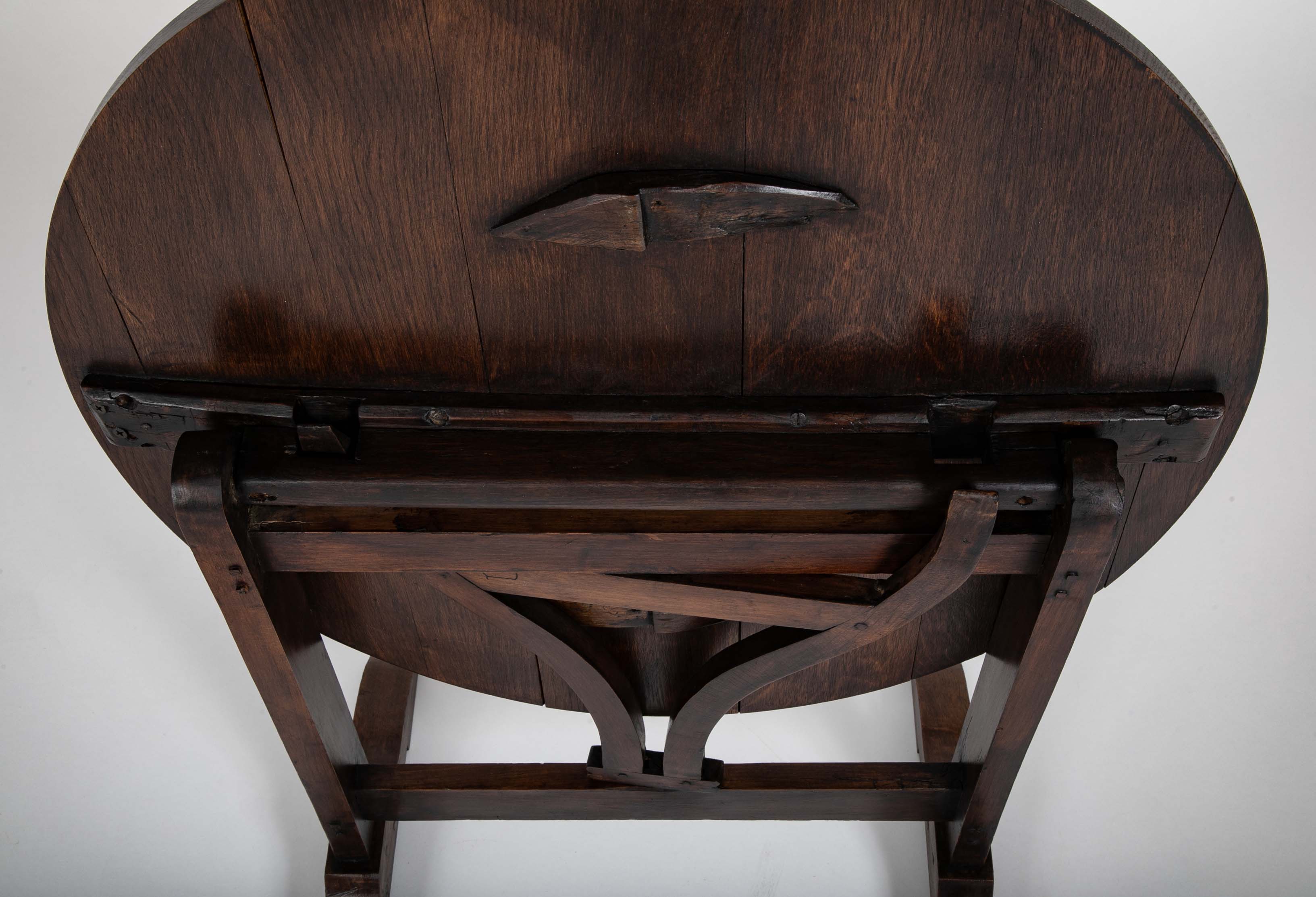 Round Tilt Top Wine Tasting Table