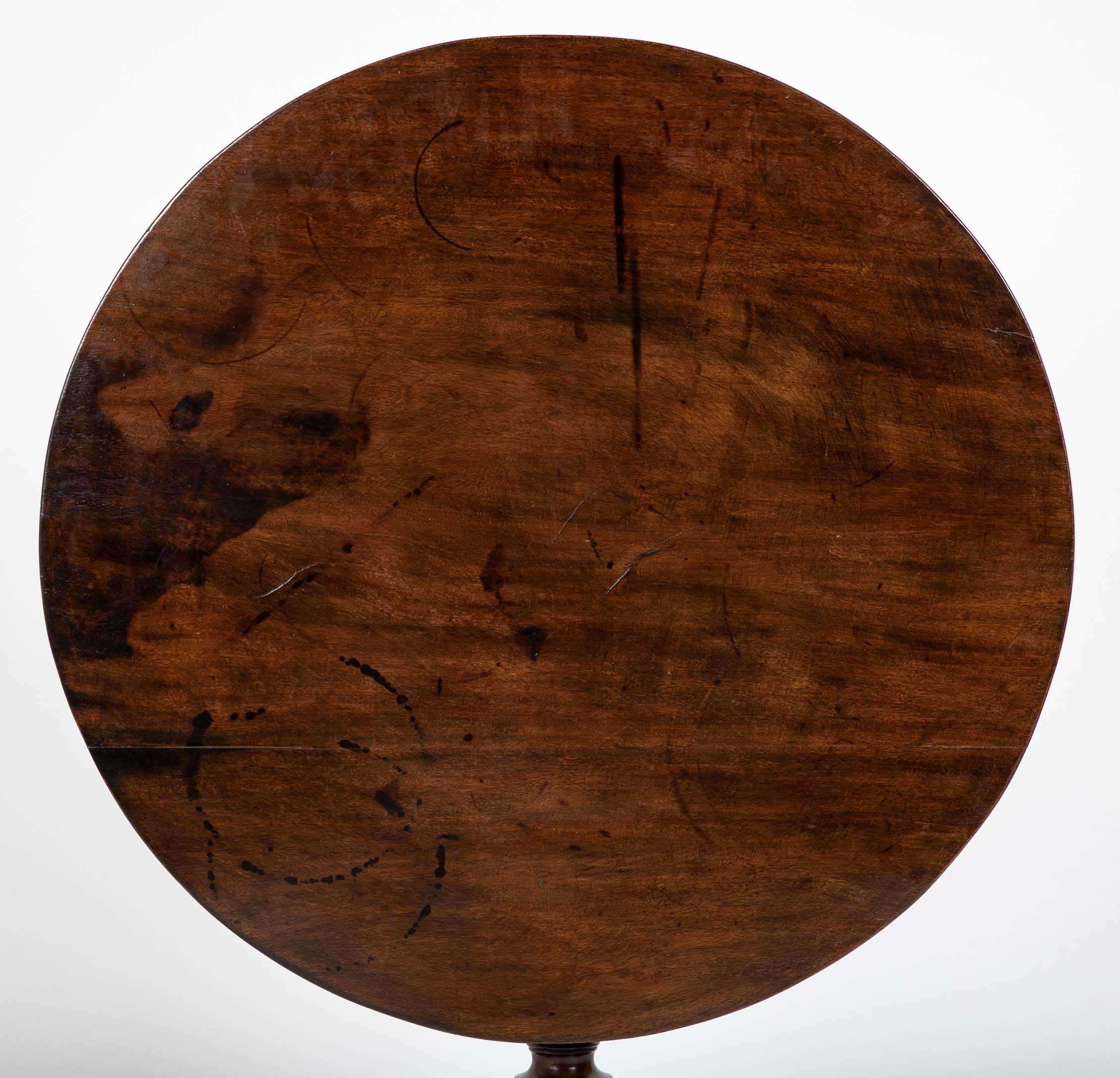 Mahogany Round Tilt Top Queen Anne Tea Table on 3 Cabriole Legs
