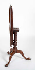 Mahogany Round Tilt Top Queen Anne Tea Table on 3 Cabriole Legs