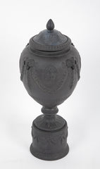 20th Century English Ceramic Urn in the Style of Wedgwood