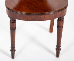 Early 19th Century English Mahogany Hall Chair