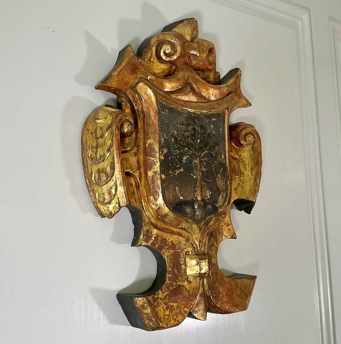 Large 18th Century Spanish Carved & Gilt Wood Armorial Cartouche