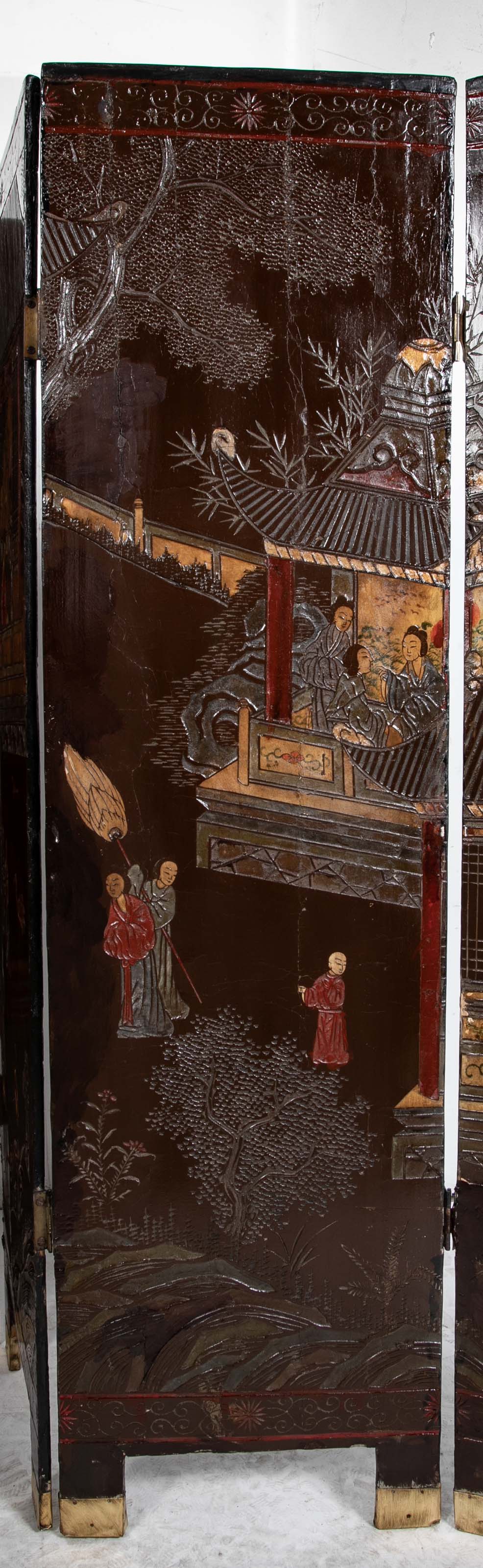 19th Century Chinese Coromandel Screen with 2 Sided Decoration