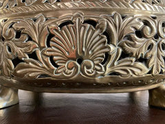 19th Century Dutch Baroque Style Brass Jardiniere with Lion Heads and Paw Feet