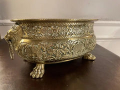 19th Century Dutch Baroque Style Brass Jardiniere with Lion Heads and Paw Feet