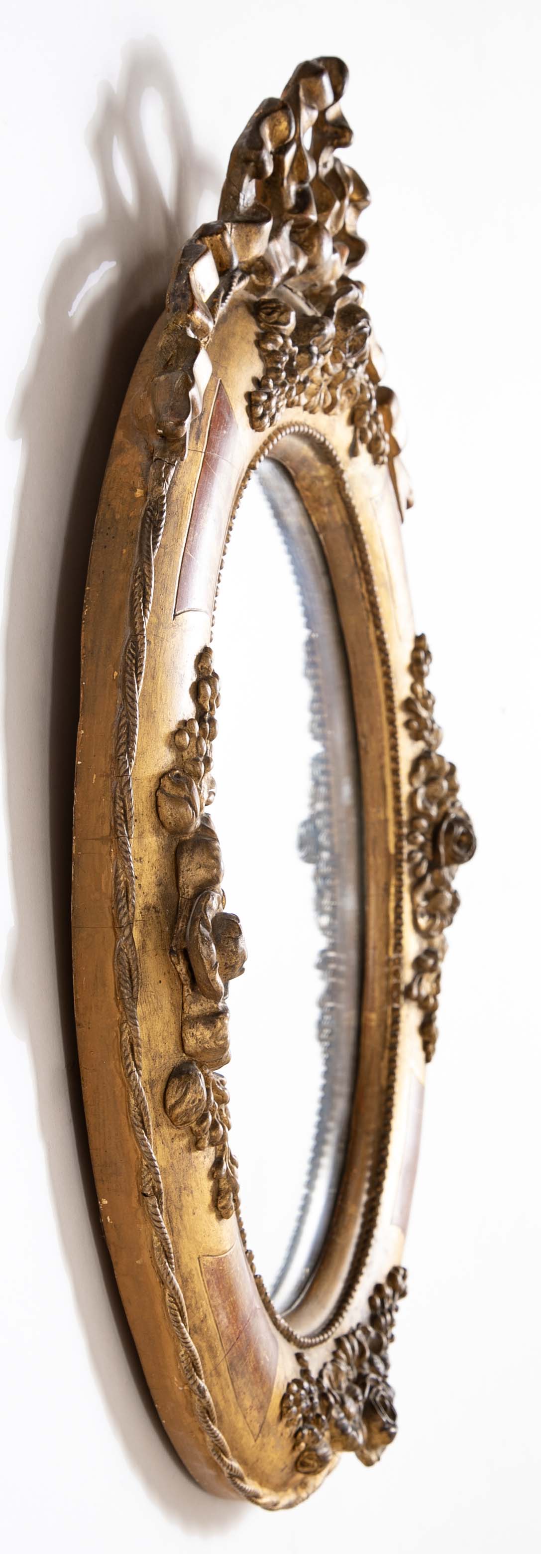18th Century Italian Rococo Gilt Wood Oval Mirror