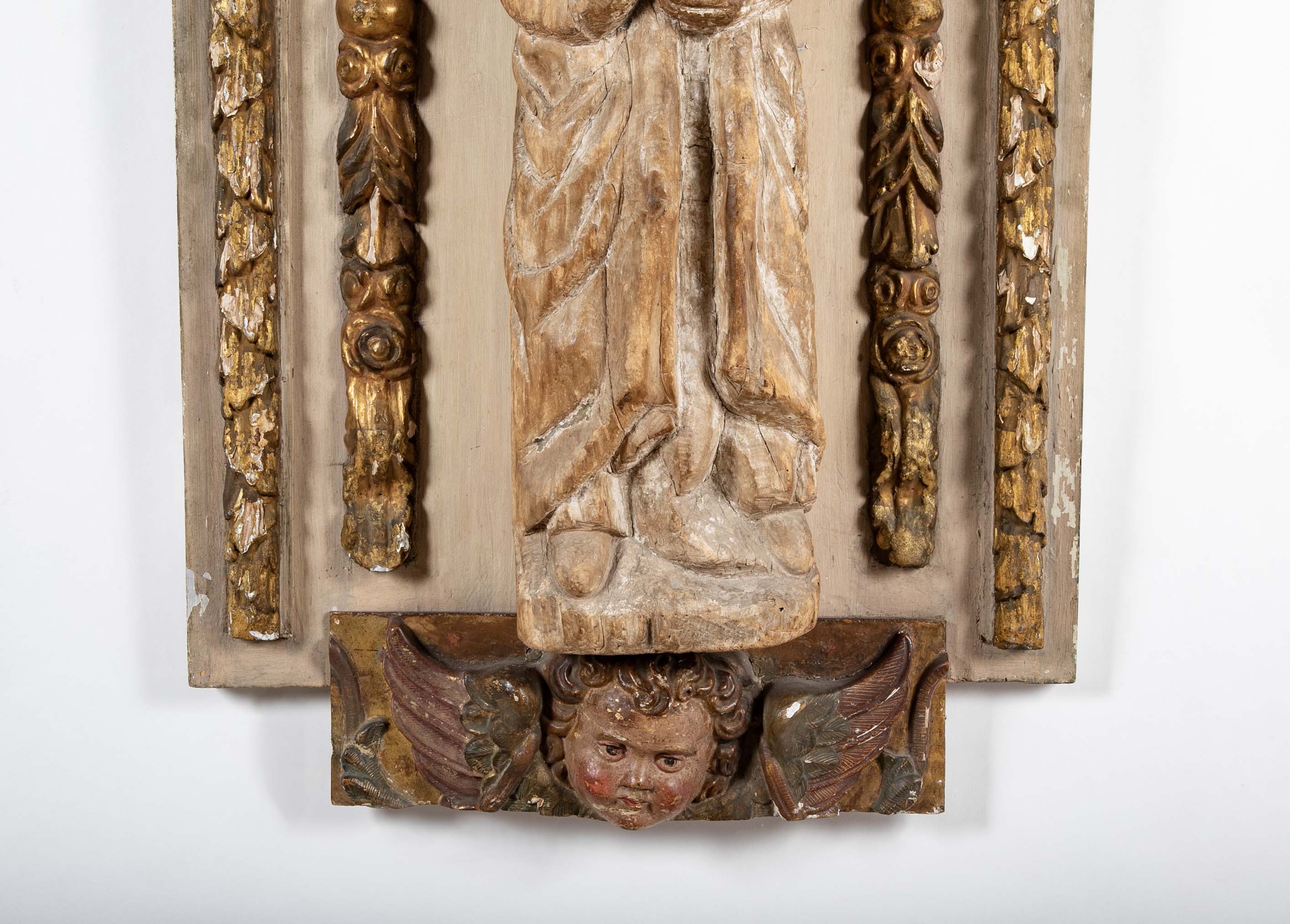 Beautifully Carved Catholic Panneau de Bois with Madonna and Angels