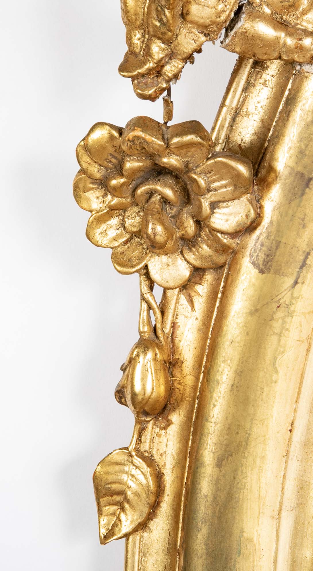 An 18th Century French Carved & Gilt Oval Mirror