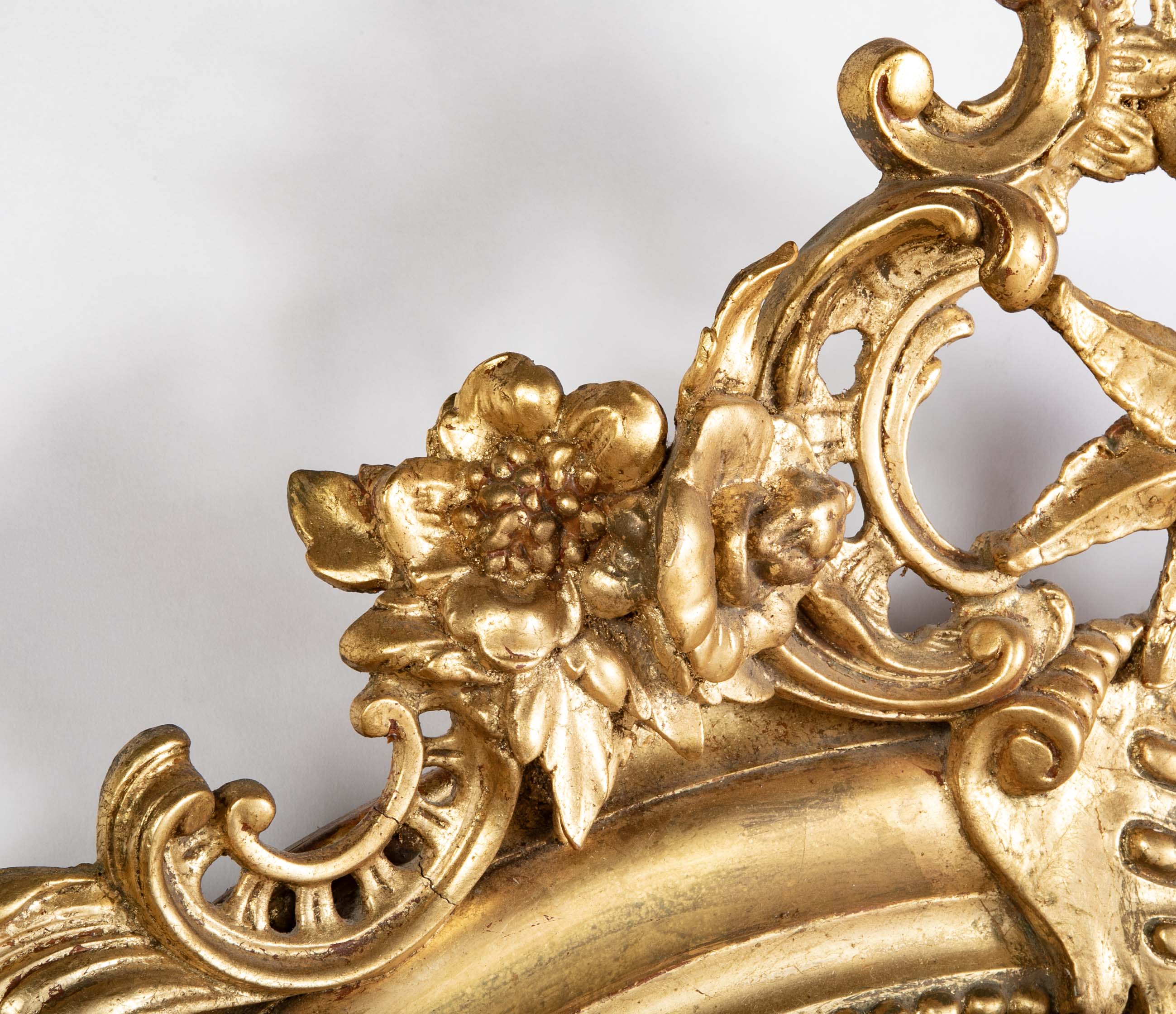 An 18th Century French Carved & Gilt Oval Mirror